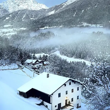 Elventhal - Private In Alpine Valley